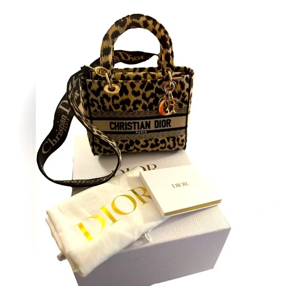 Lady Dior Medium D-Lite - Picture 1 of 8